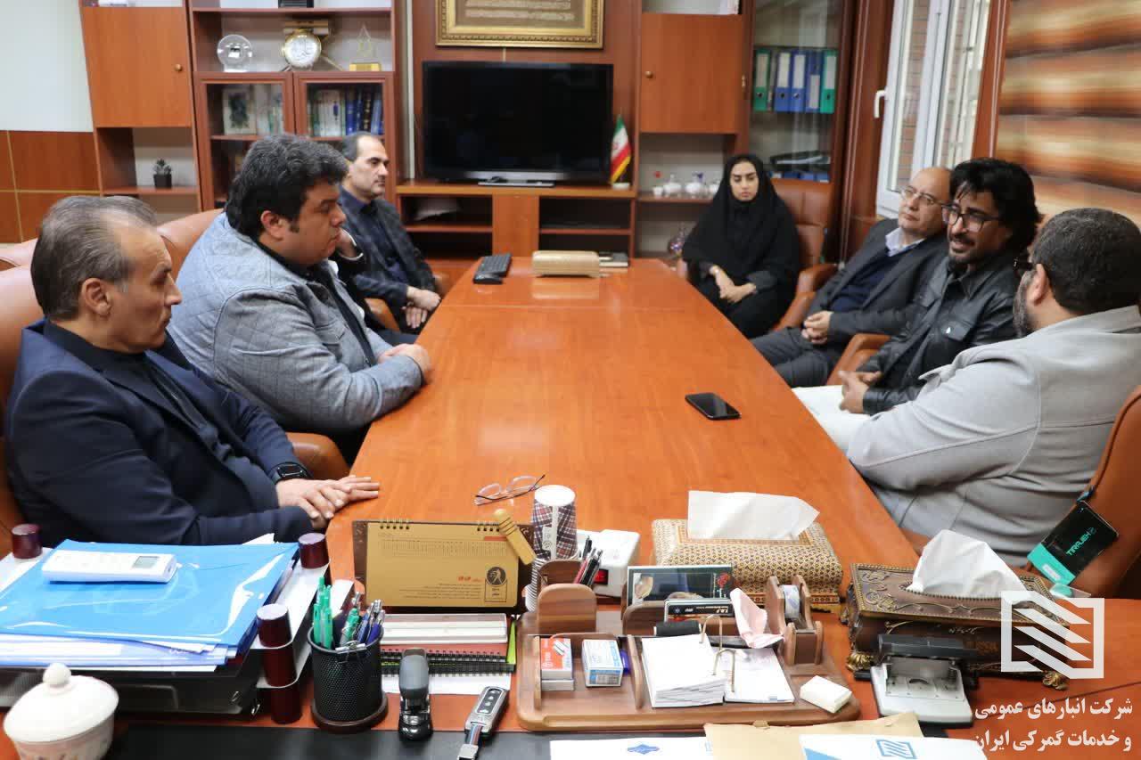 بازدید آقای دکتر شرفی مدیر مرکز آموزش مدیریت و خدمات فرودگاهی سامان از شرکت انبارهای عمومی و خدمات گمرکی فرودگاه امام خمینی(ره) 2